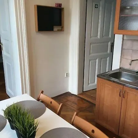 Hybernska 22 Apartament *